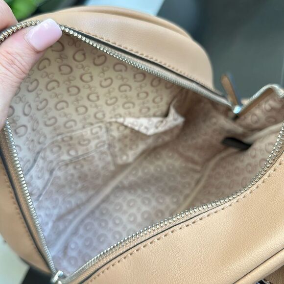 New Guess vegan leather, backpack, diaper bag neutral shoulder purse handbag - Picture 11 of 12